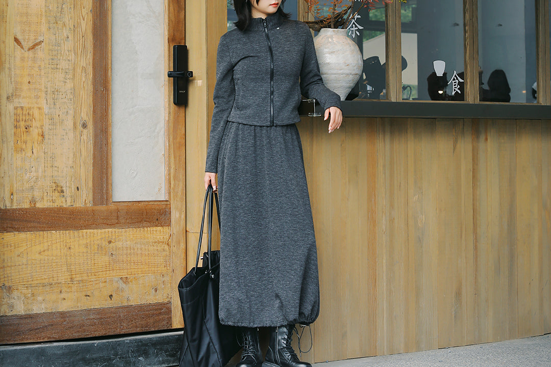 ジッパースカートスーツ