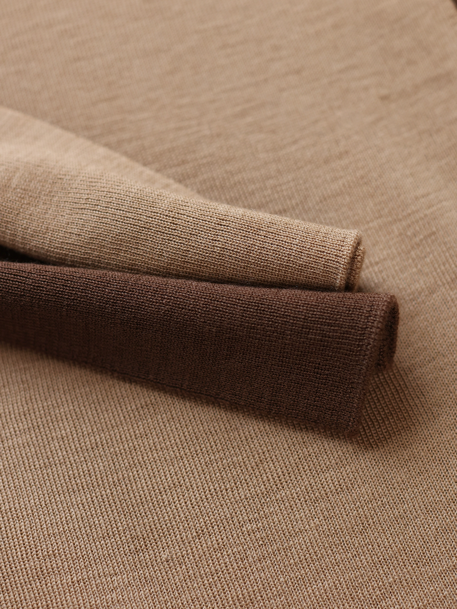 スリムニットカットソー