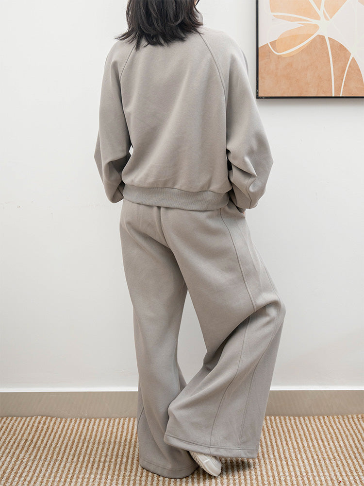 スウェット＆ワイドパンツセットアップ