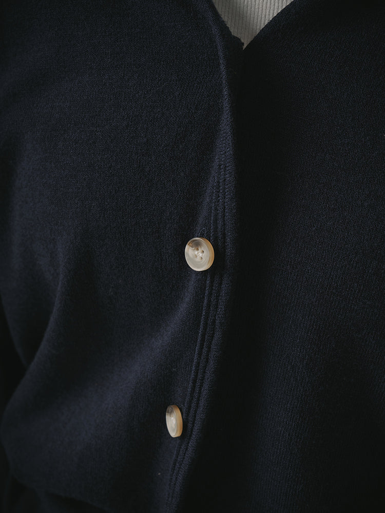 ニットカーディガン